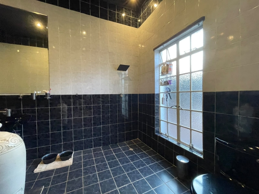 5 Bedroom Property for Sale in Boskop North West